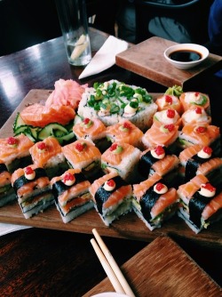 idreamofsushi:  by dear-s2-world  my absolute favorite treat