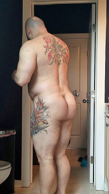 | ONLY THICK MEN |