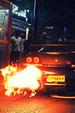 supercars-photography:  Nissan Skyline R33 Shooting HUGE Flames