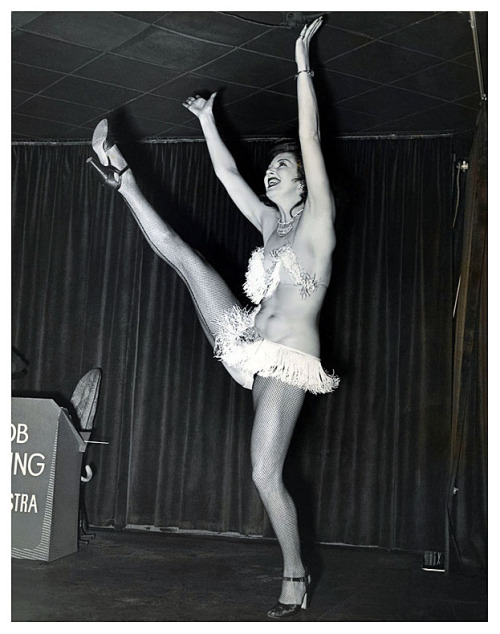 burleskateer:   Jessica Rogers      aka. “The WOW Girl”.. A young Jessica kicks up a heel at an unidentified nightclub.. She was born in 1925; in Tampa, Florida.. During the 40’s, she was a popular Pin-Up girl with WW2 soldiers. And  began