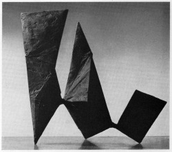 retroreverbs:  Lynn Chadwick - Pyramids (1962). 