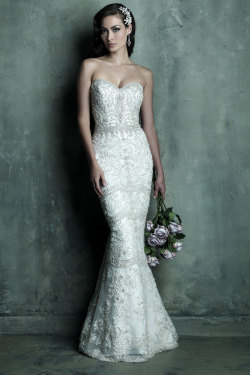shengsaihong:  Luxurious Sweetheart Natural Waist Wedding Dress