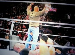 stonecoldsbeer:  BATISTA RIPPED HIS FUCKING JEANS I CAN’T BREATHE