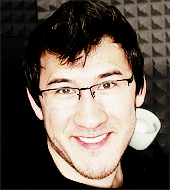 plsbuymepizza:  “HEY YOU! Yeah I’m talking to you! Don’t even think about giving up! Every single one of us believes in you so stay strong!”  