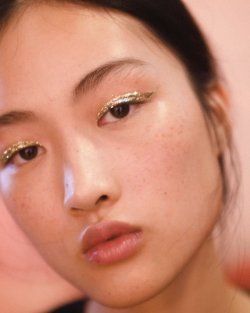 midnight-charm:  “Ready, Set, Sparkle” Jing Wen photographed