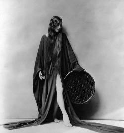 leirelatent:  Silent  film actress and dancer, Olive Ann Alcorn,