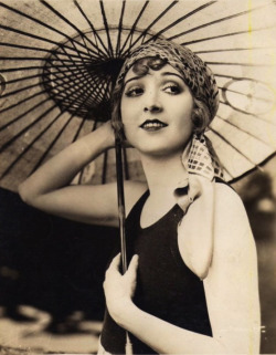 maudelynn:  Madge Bellamy in Summer Bachelors c.1926  