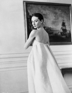 thecarmensuite:Audrey Hepburn at a fitting for her new wardrobe