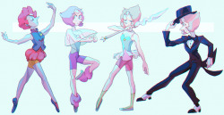 hobermen:  Pearl outfits 💖 