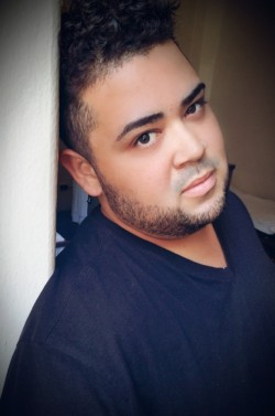 cjriveralopez:  My new Profile pic….!!! Sexy gordito.