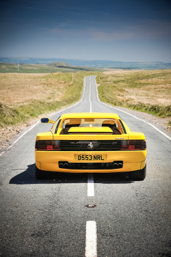 automotivated:  Outrun! Ferrari Testarossa. (by Dean Smith (EVO