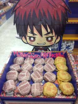 kiseki-no-sedai-team:  A “Happy Birthday" wish for Kagami