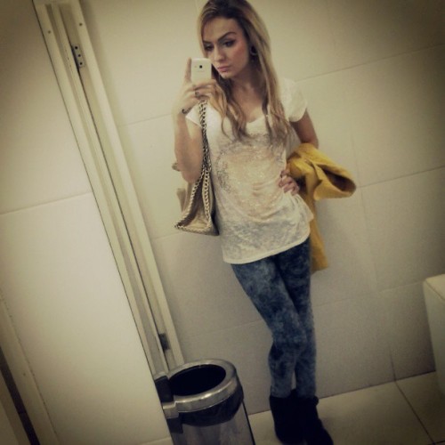 tgirlfantasy:  Ts Victoria Carioni new york born brazilian transsexual is considered one of the beautiful amateur tgirls in the world. She is also described as the ultimate trap girl. her Tumblr : http://carionivictoria.tumblr.com/ Facebook : https://www.
