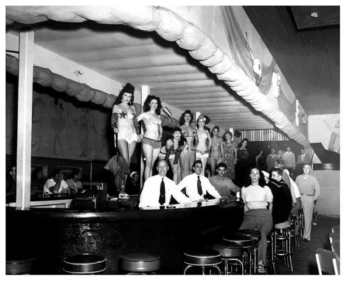 Vintage photo dated from 1959, features the staff and talent of the ‘MARDI GRAS’ nightclub; located in Key West, Florida..   