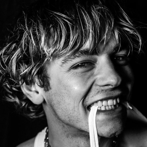 everythingrosslynchr5:Ross Lynch photographed by Samantha Baker