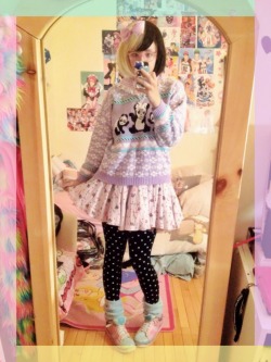 mahouprince:  I haven’t dressed in fairy kei in so long so