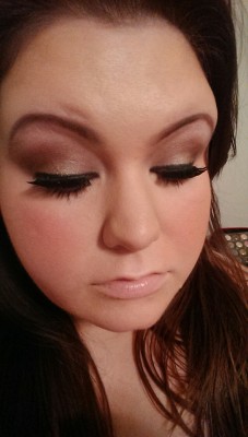 bigcutiesteph:  Doesn’t my makeup look so pretty? I used some