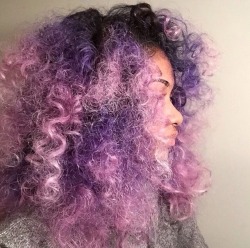 koolkidzs:  Hair and Gems  I always see body comparisons but