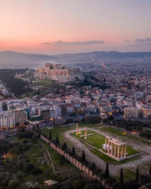 gemsofgreece:  Acropolis and the ruins of the Temple of Olympian