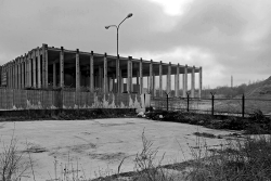 eastberliner:  concrete structure , eastberlin 2010 