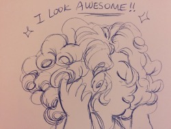 bevsi:  pearl likes curls (inspired by this pic from the episode
