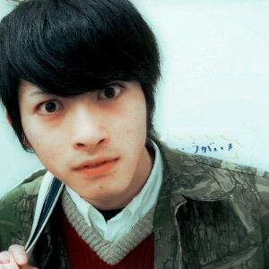 aokinsight:  From what Inagaki wrote on an entry on tennimu data corner (translated by icechain) it seems that 19 years old Tatsunari has a mood swing depending on his stomach. Whenever he feel hungry, heâ€™s get angry and displeased over anything very