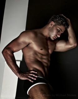 completelyfine:  Lickable. http://completelyfine.tumblr.com
