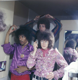 old-rock-music:  Jimi Hendrix Experience preparing for a concert