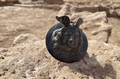 blondebrainpower:  1800 year old Bronze military medal with Medusa