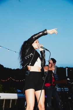 fuckyeahlolawolf:    The Surf Lodge, Montauk. Photo by Ben Watts