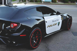 pabloescobarr:  johnny-escobar:  Ferrari FF - Beverly Hills Police