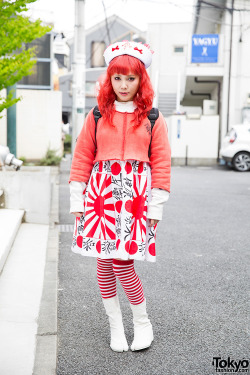 tokyo-fashion:  Mai on the street in Harajuku wearing a cropped