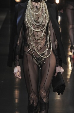 nastyvogue:  vogue-and-valium:  Alexandre Vauthier    FUCKING