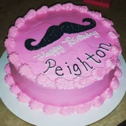 Happy Birthday, Peighton! #mustachecake #pinkcake #cakedecorating