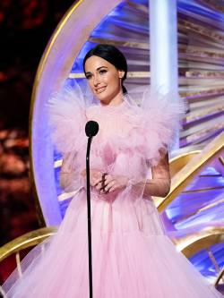chewbacca:Kacey Musgraves presenting at the 91st Annual Academy