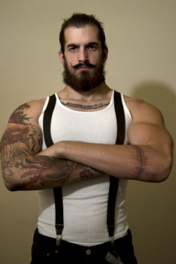 hairynmuscleman:  Hairy’n’Muscle Manthe hottest menhttp://hairynmuscleman.tumblr.com/