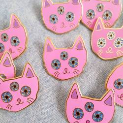 burieddiamond:  🍥✨MEOW✨🍥 ~ new lil lapel pins just