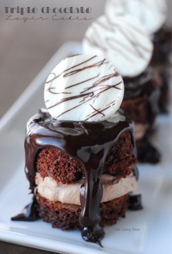 cake-stuff:   Follow Cake & Stuff  for more sweet food inspiration!