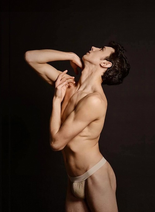 olivier37:Alessandro Frola - Hamburg Ballet 