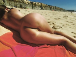 nudetanning:  Tanning au natural is the only acceptable way.