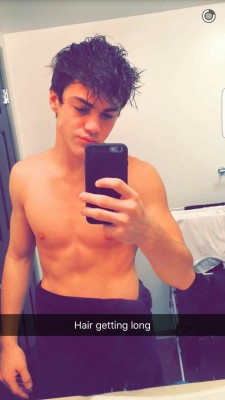 male-celebs-naked:  Ethan Dolan