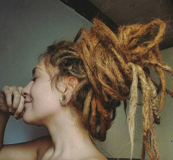 sizoland:  Adanada Dreadlocks yapılıriletişim:https://www.facebook.com/pages/Rasta-Dreadlock-Adana-Antalya-DiyarbakB1r/674496095920447