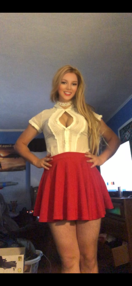 baileystherealme:Time to cheer everyone up on a monday. 
