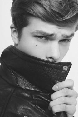 trashyprinces:  Bogdan Bidasca by Alin Kovacs.