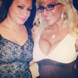 taystevens:  #wbw #tb #throwback me and @ariagiovanni @glamourcon