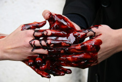 paintdeath:  Bloody Hands by johnlinford on Flickr.