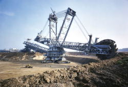 cetaceous:Bagger 293 Bucket Wheel Excavator thyssenkrupp Group,