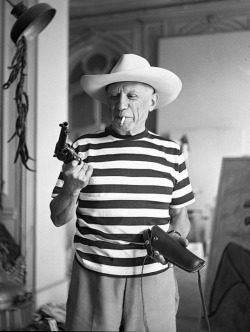 coolkidsofhistory:  Pablo Picasso would carry a revolver loaded