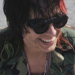 theroomisonfiree:    tomsprayJulian Casablancas | The Strokes