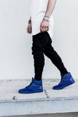 blvck-zoid:  Follow BLVCK-ZOID for fashion repcode ‘blvckzoid’ at LMDN for